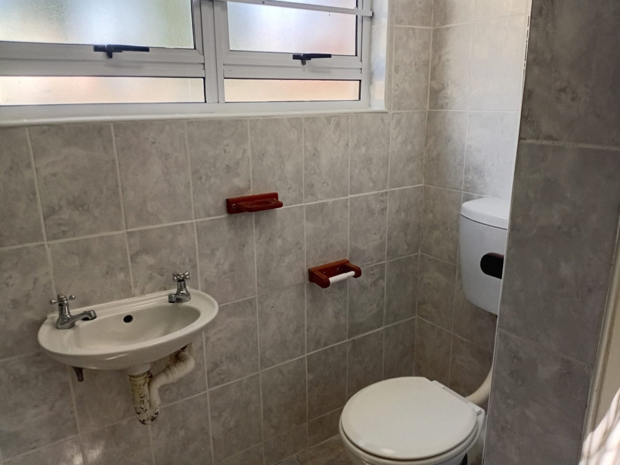 2 Bedroom Property for Sale in Beacon Bay North Eastern Cape